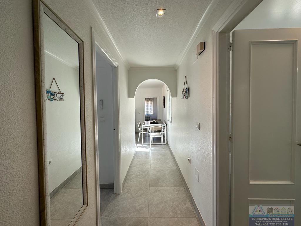 For sale of penthouse in Torrevieja