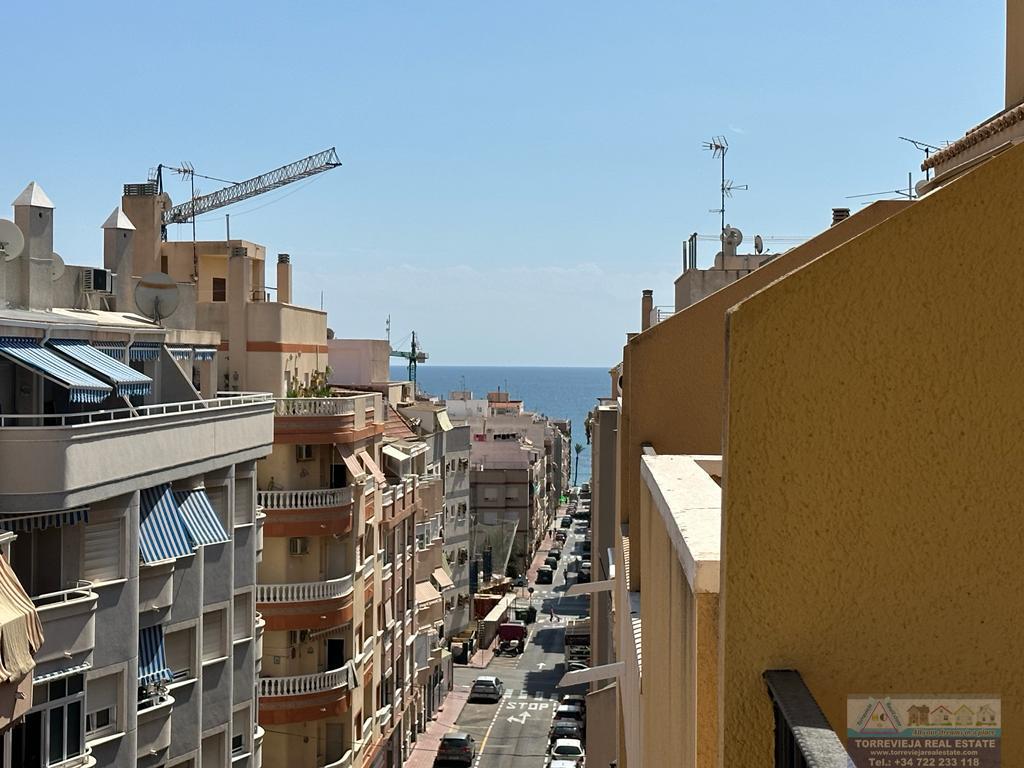 For sale of penthouse in Torrevieja