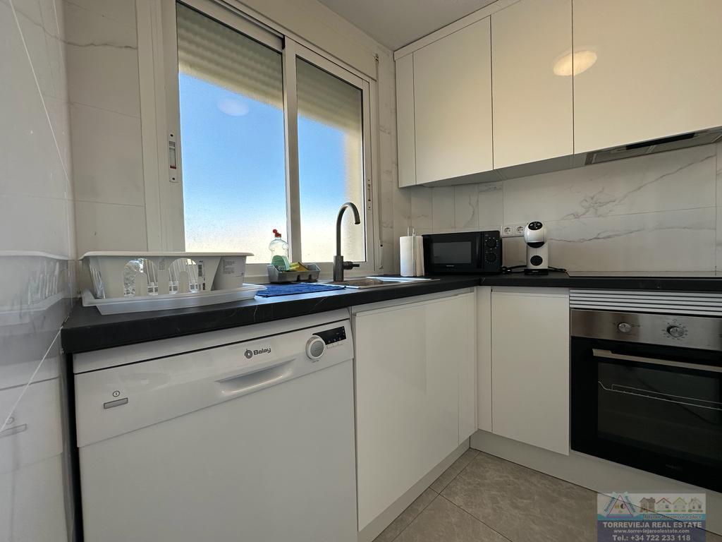 For sale of penthouse in Torrevieja