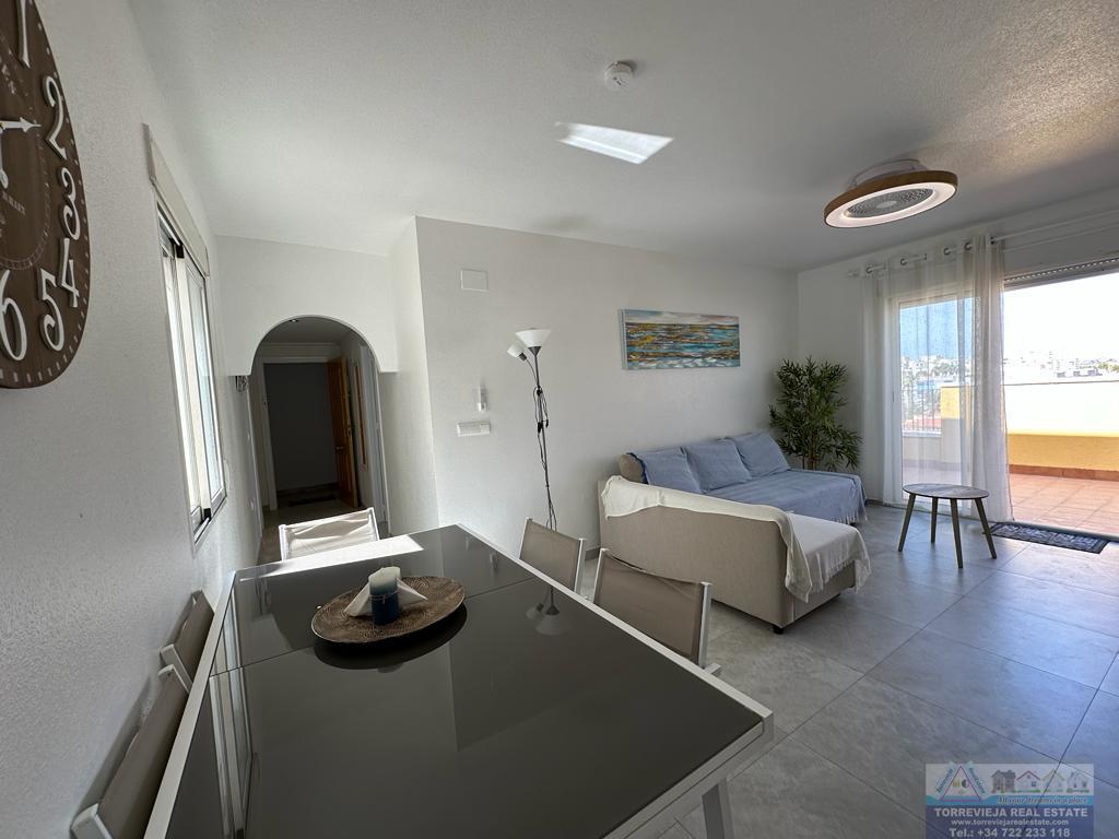 For sale of penthouse in Torrevieja