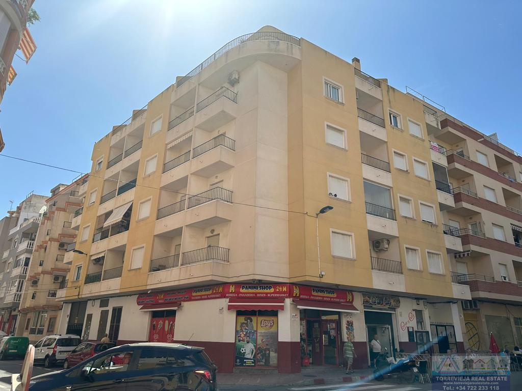 For sale of penthouse in Torrevieja
