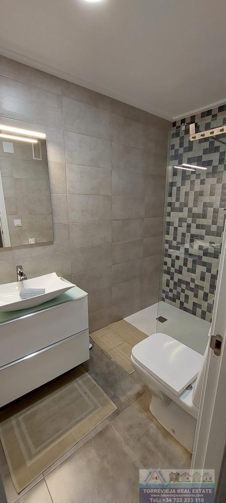 Sprzedaż z apartament w Torrevieja