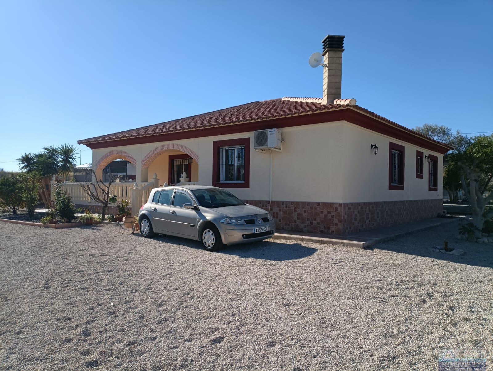 For sale of chalet in Fortuna