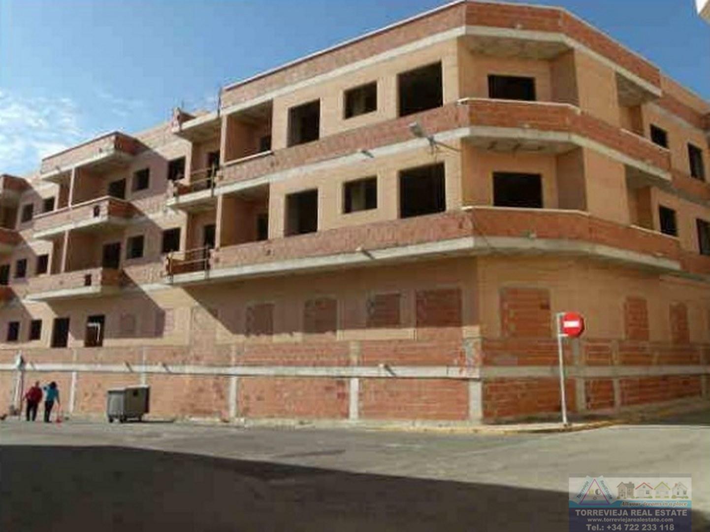 Venta de edificio en Los Montesinos
