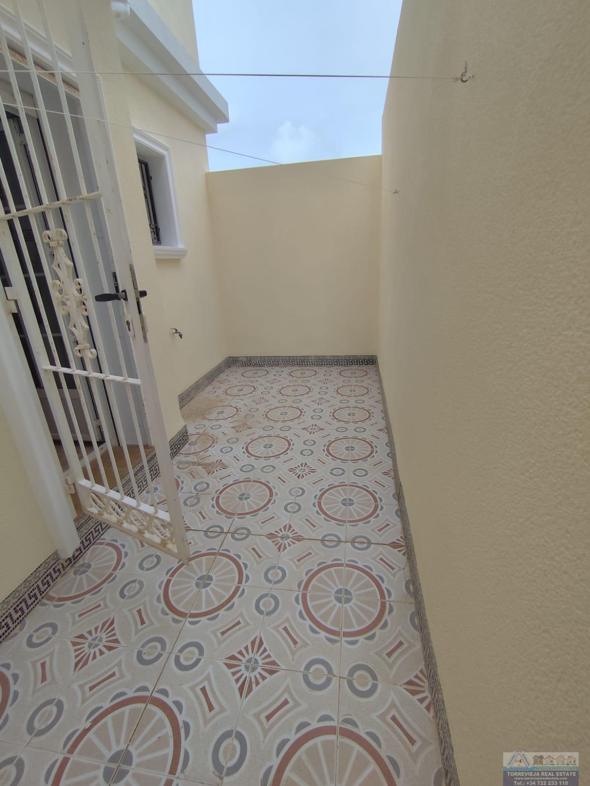 Venta de chalet en Villamartín