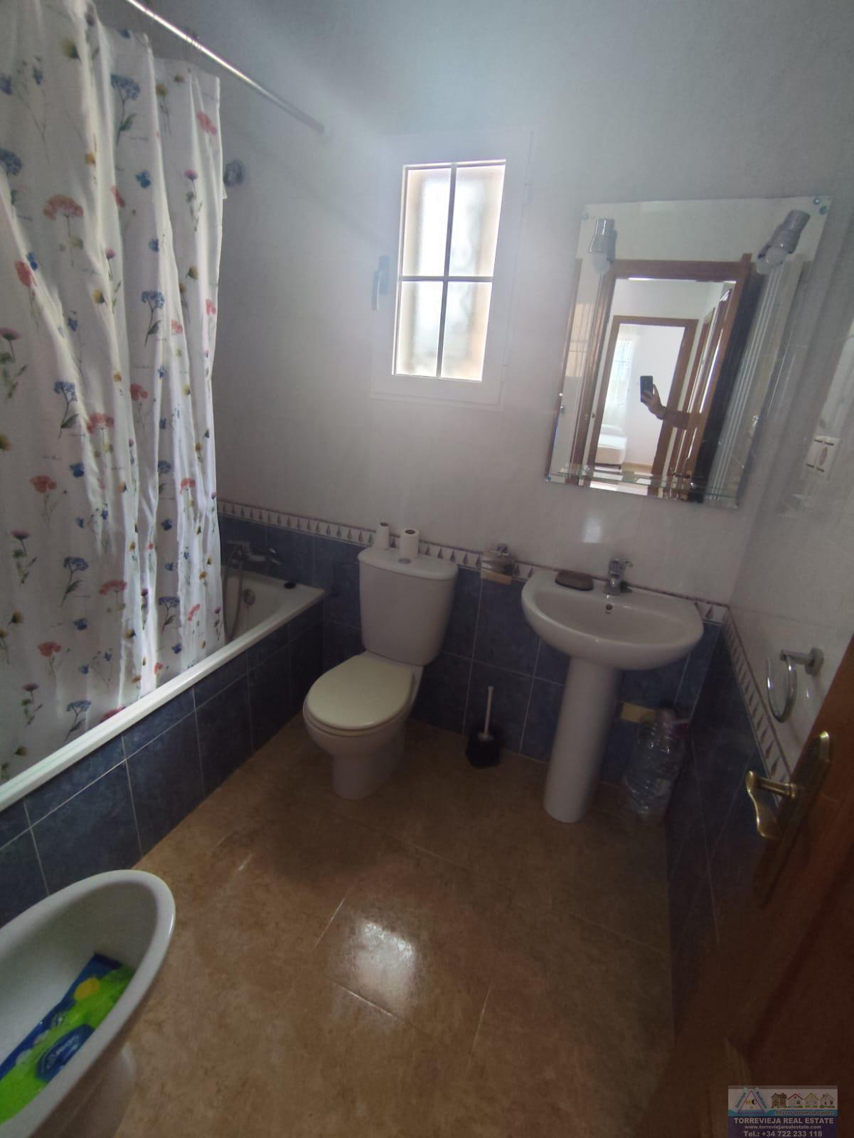 Venta de chalet en Villamartín