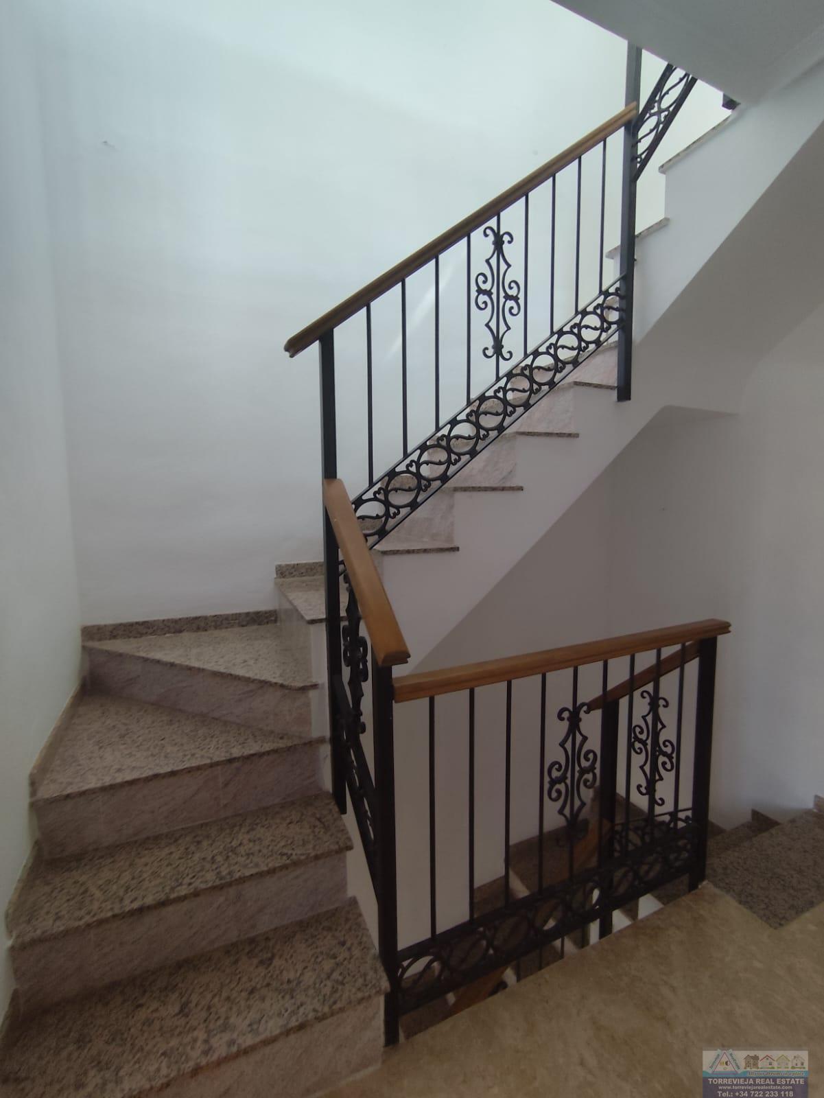 Venta de chalet en Villamartín