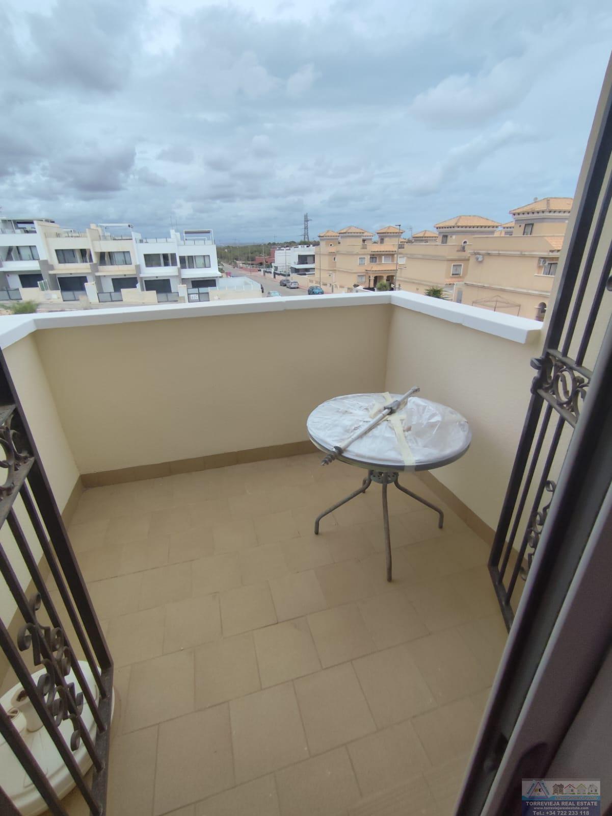 Venta de chalet en Villamartín