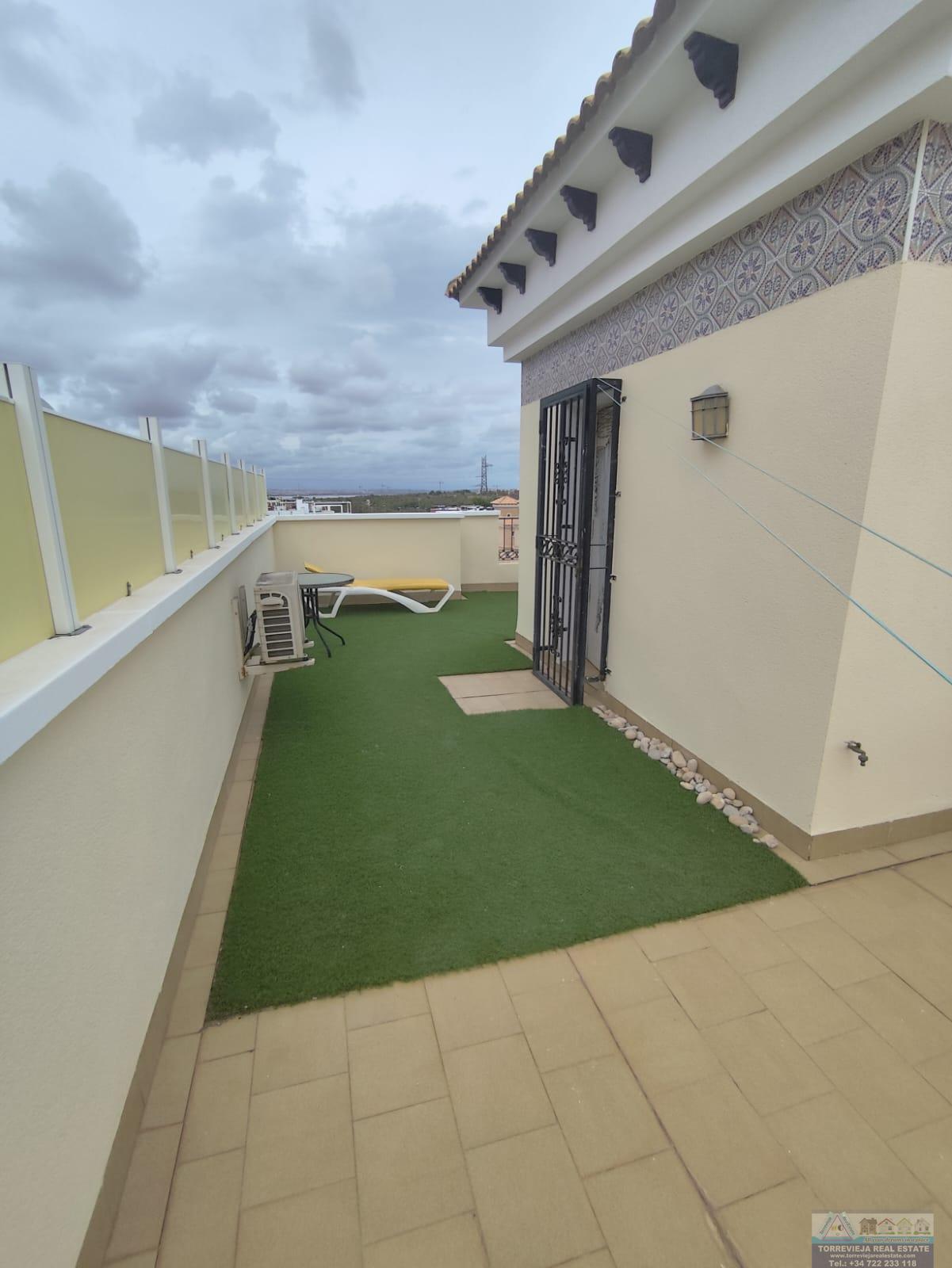 Venta de chalet en Villamartín