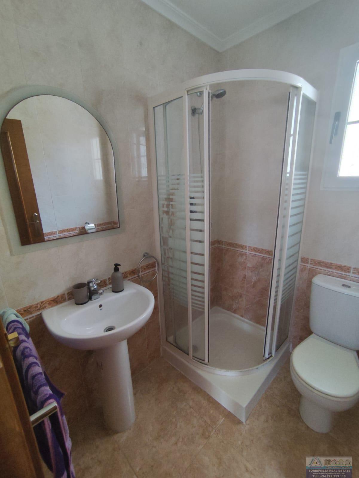Venta de chalet en Villamartín