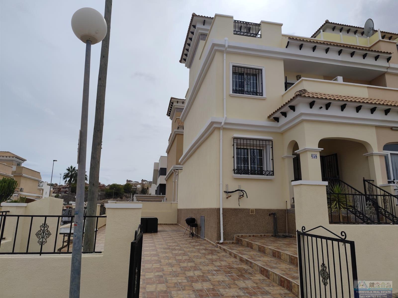 Venta de chalet en Villamartín
