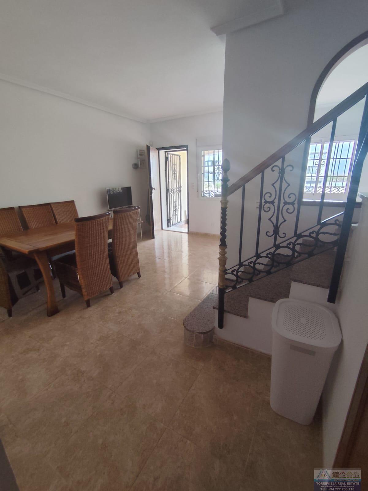 Venta de chalet en Villamartín