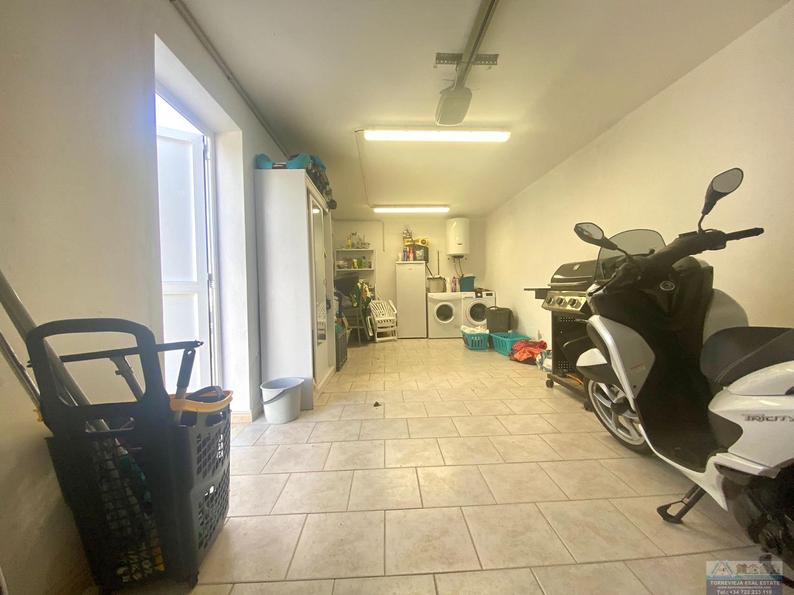 Venta de chalet en San Miguel de Salinas
