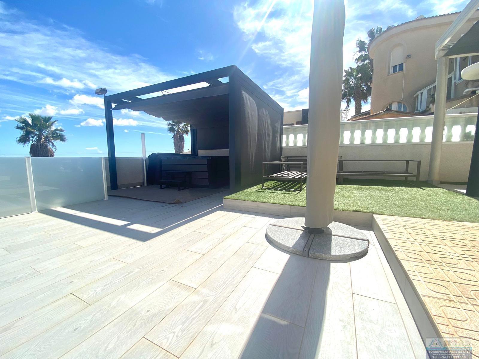Venta de chalet en San Miguel de Salinas
