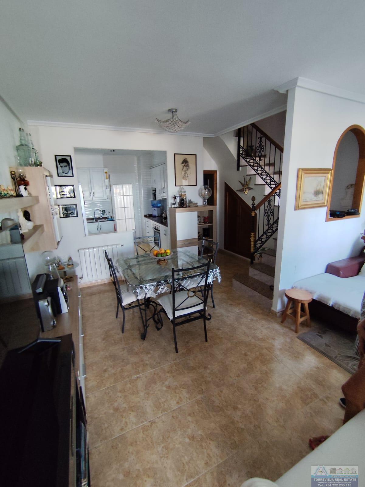 Venta de chalet en Villamartín