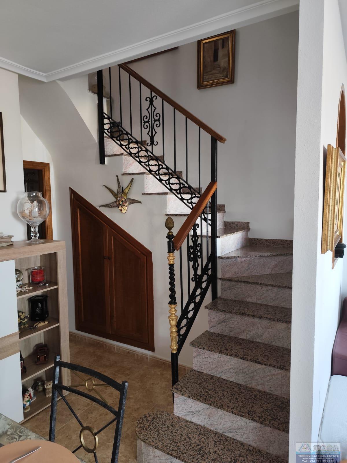Venta de chalet en Villamartín