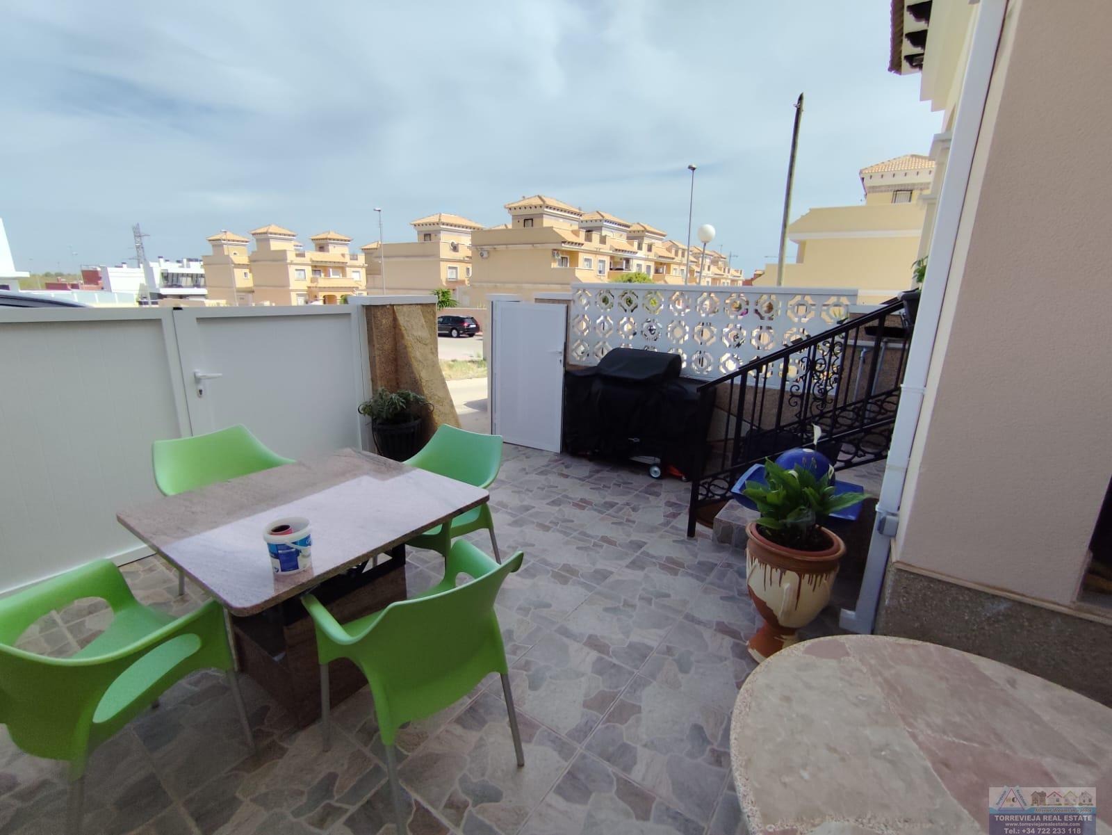 Venta de chalet en Villamartín