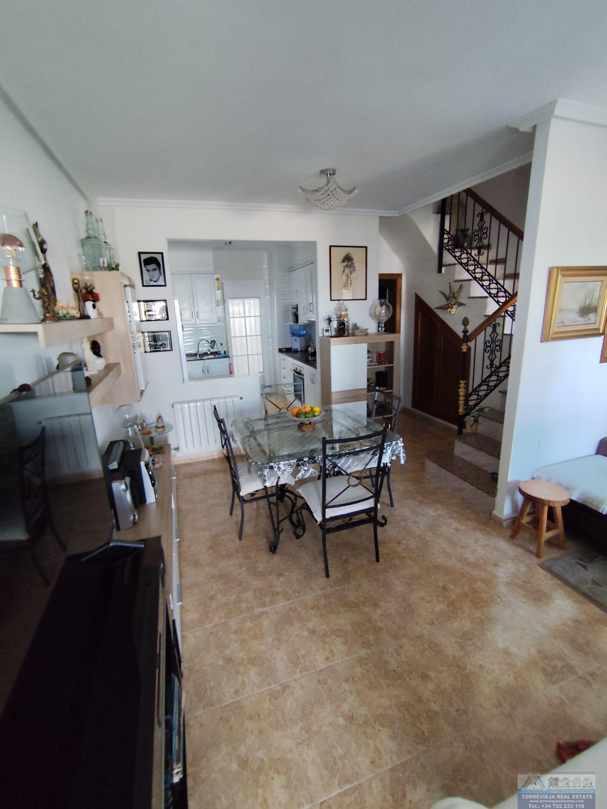 Venta de chalet en Villamartín