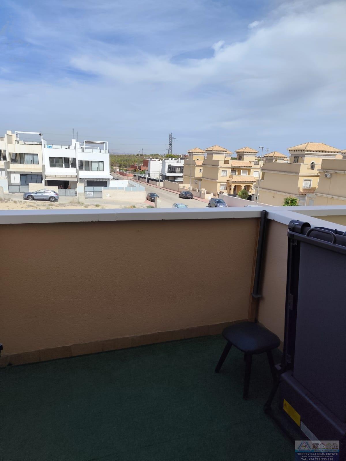 Venta de chalet en Villamartín