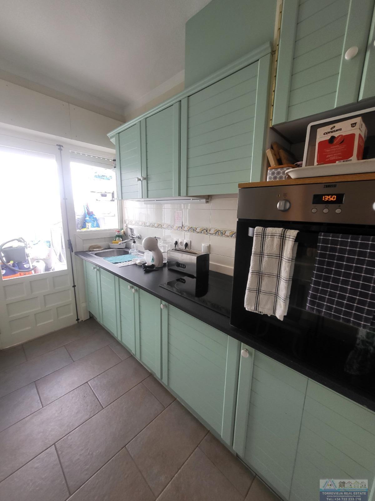 For sale of chalet in Torrevieja