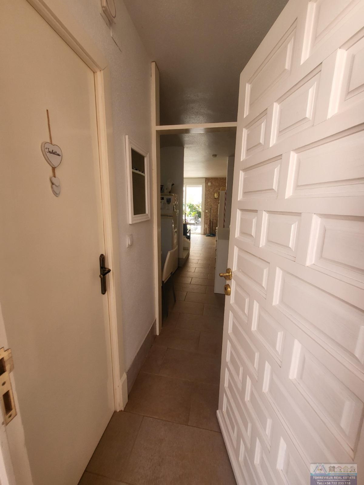 For sale of chalet in Torrevieja