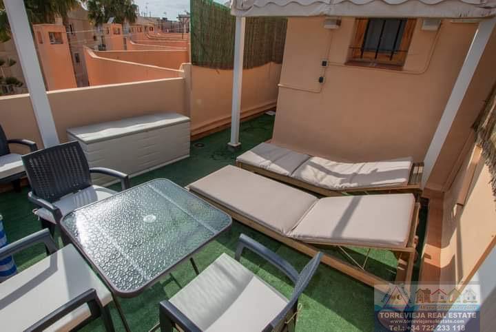 For sale of chalet in Torrevieja