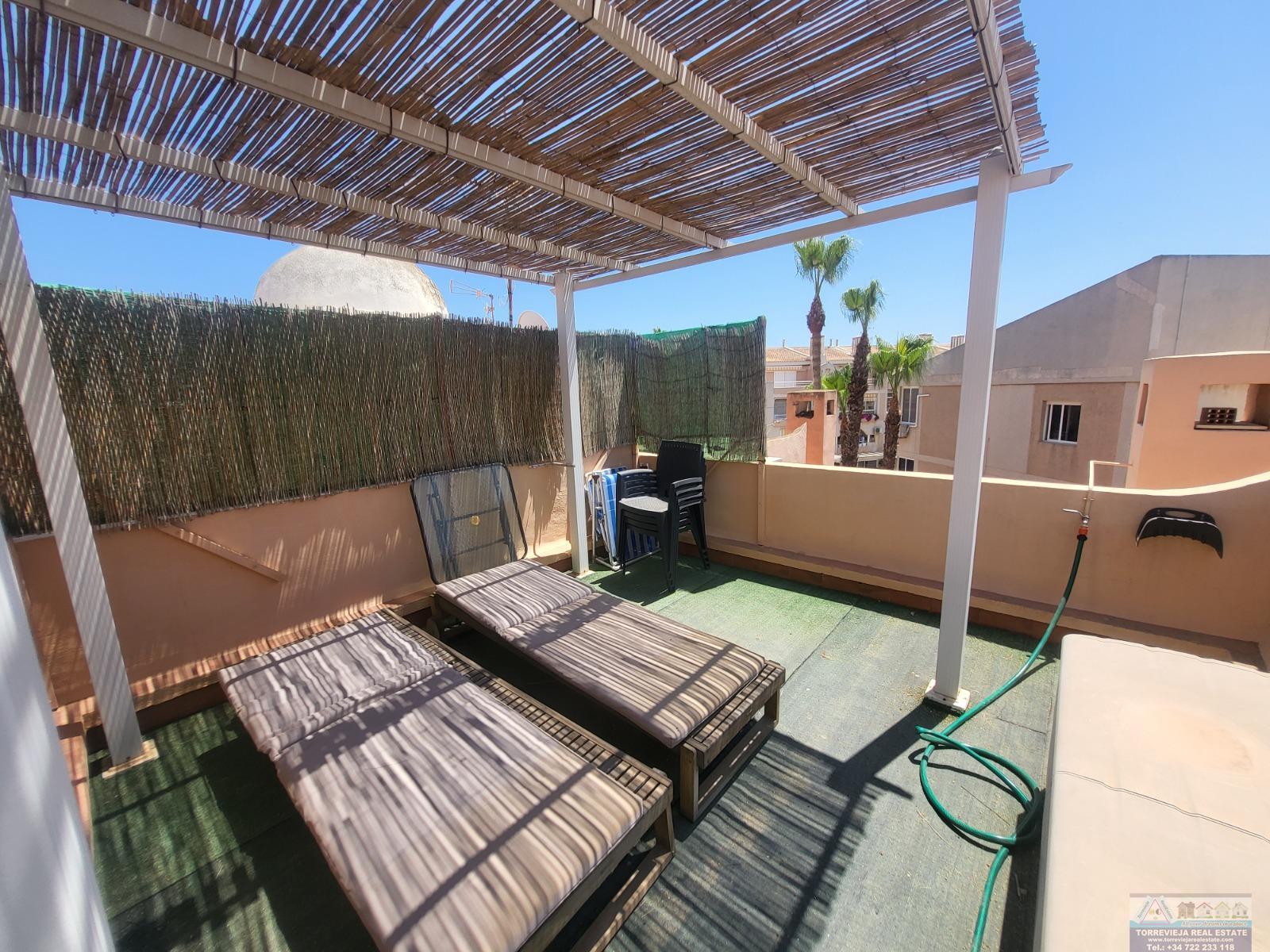 For sale of chalet in Torrevieja