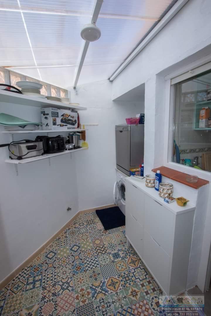 For sale of chalet in Torrevieja