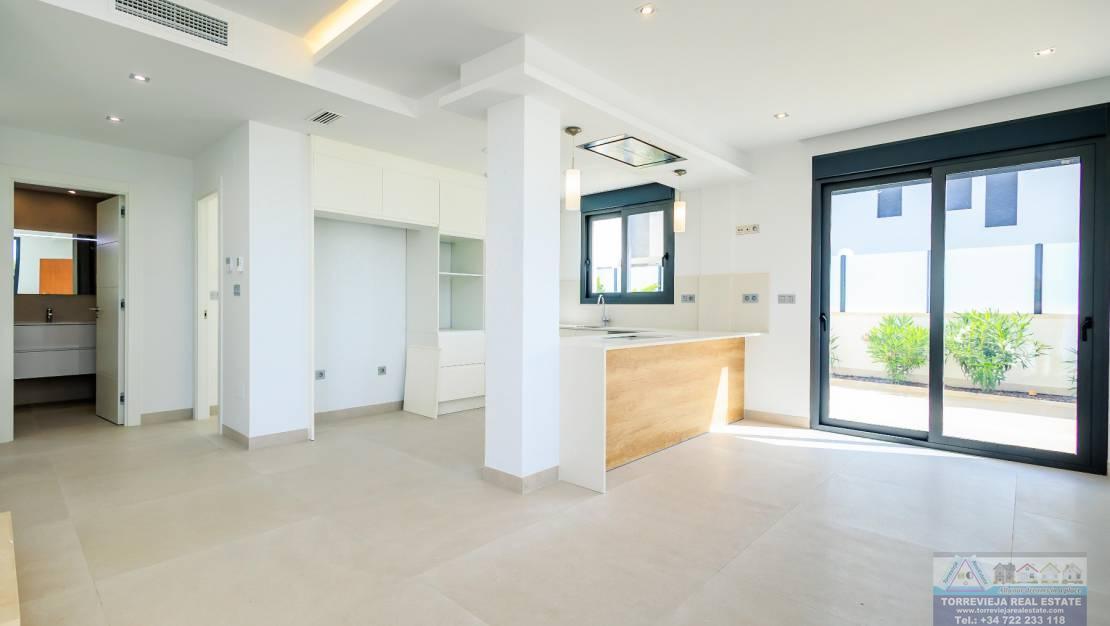 For sale of chalet in Torrevieja