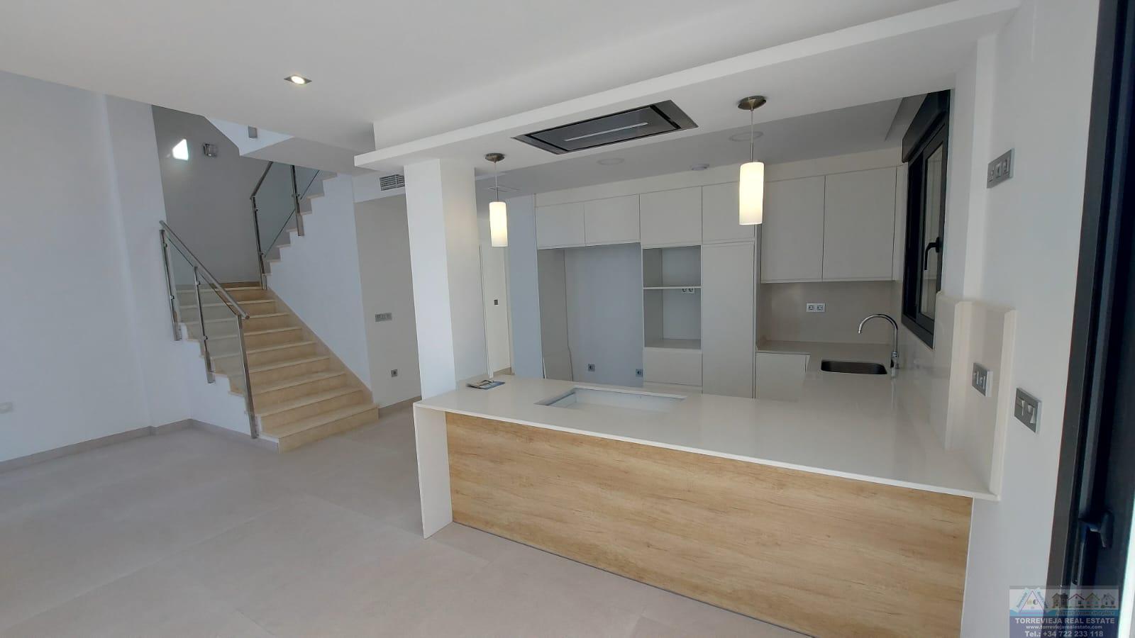 For sale of chalet in Torrevieja