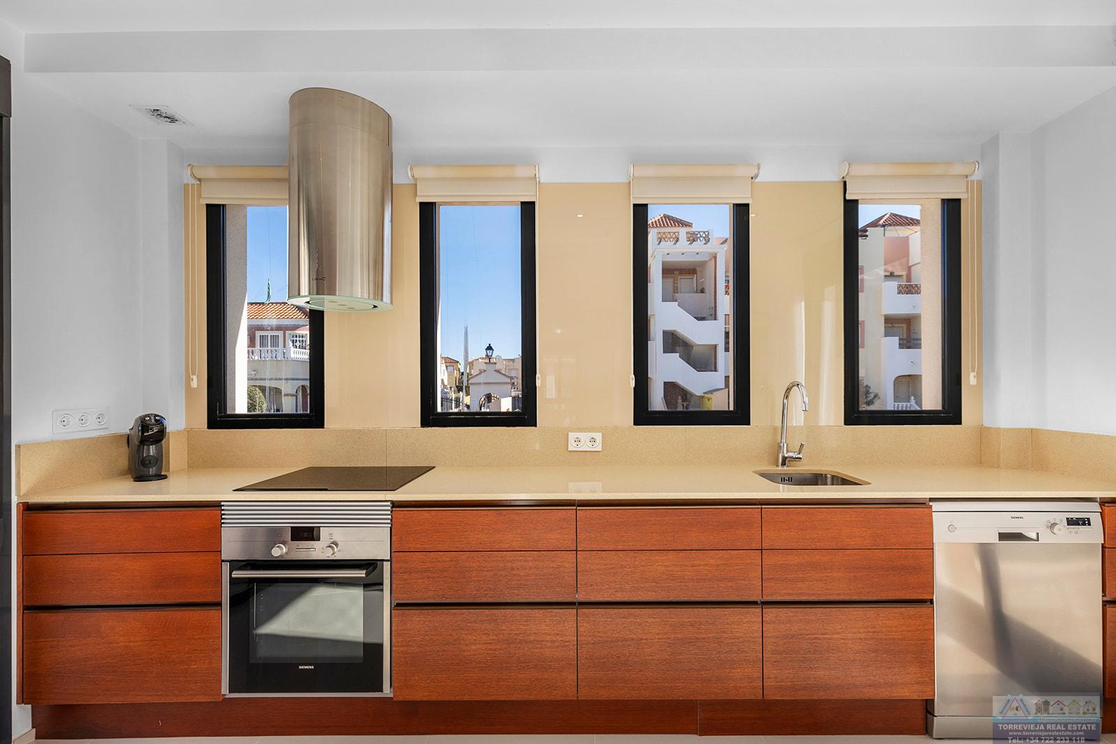 Venta de villa en Orihuela