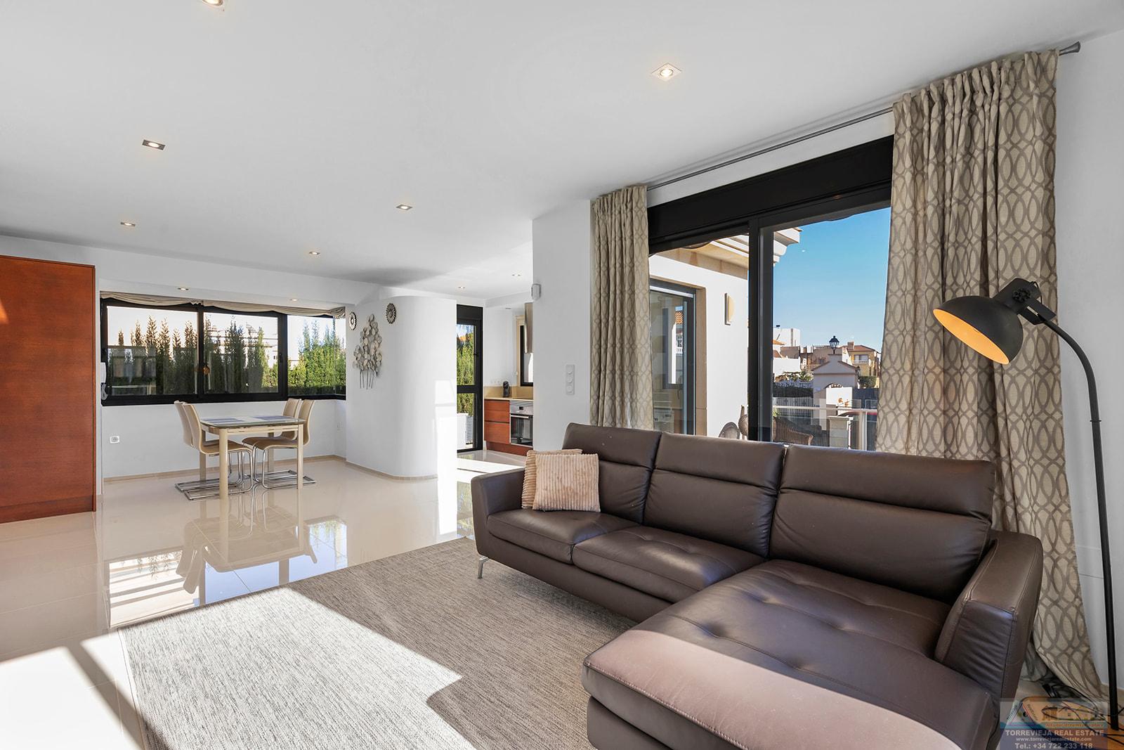 Venta de villa en Orihuela