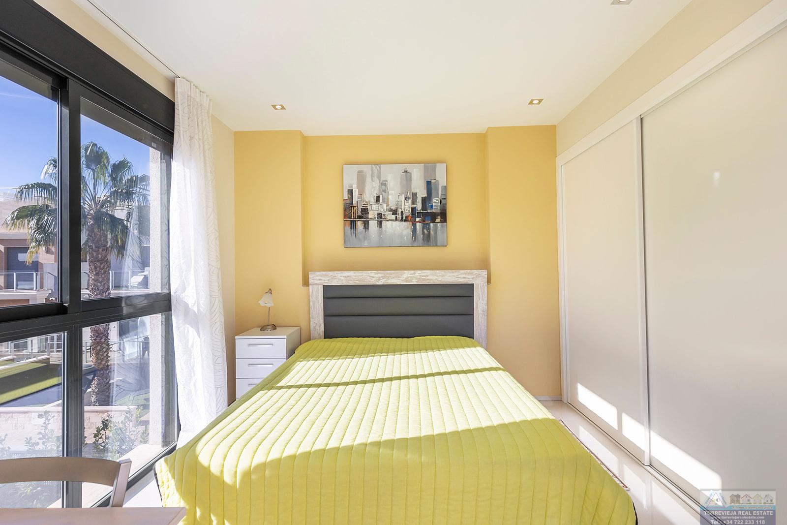 Venta de villa en Orihuela