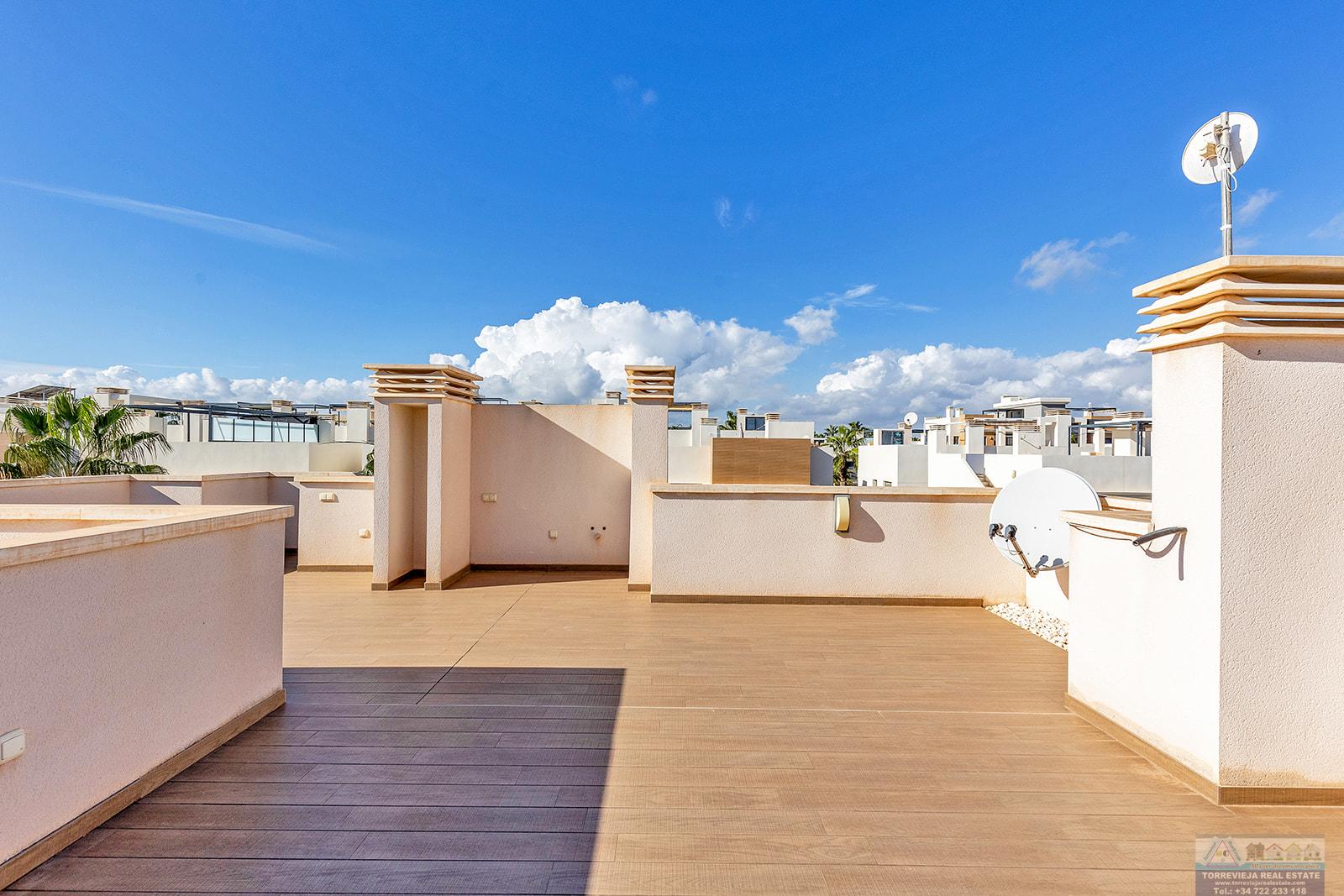Venta de villa en Orihuela