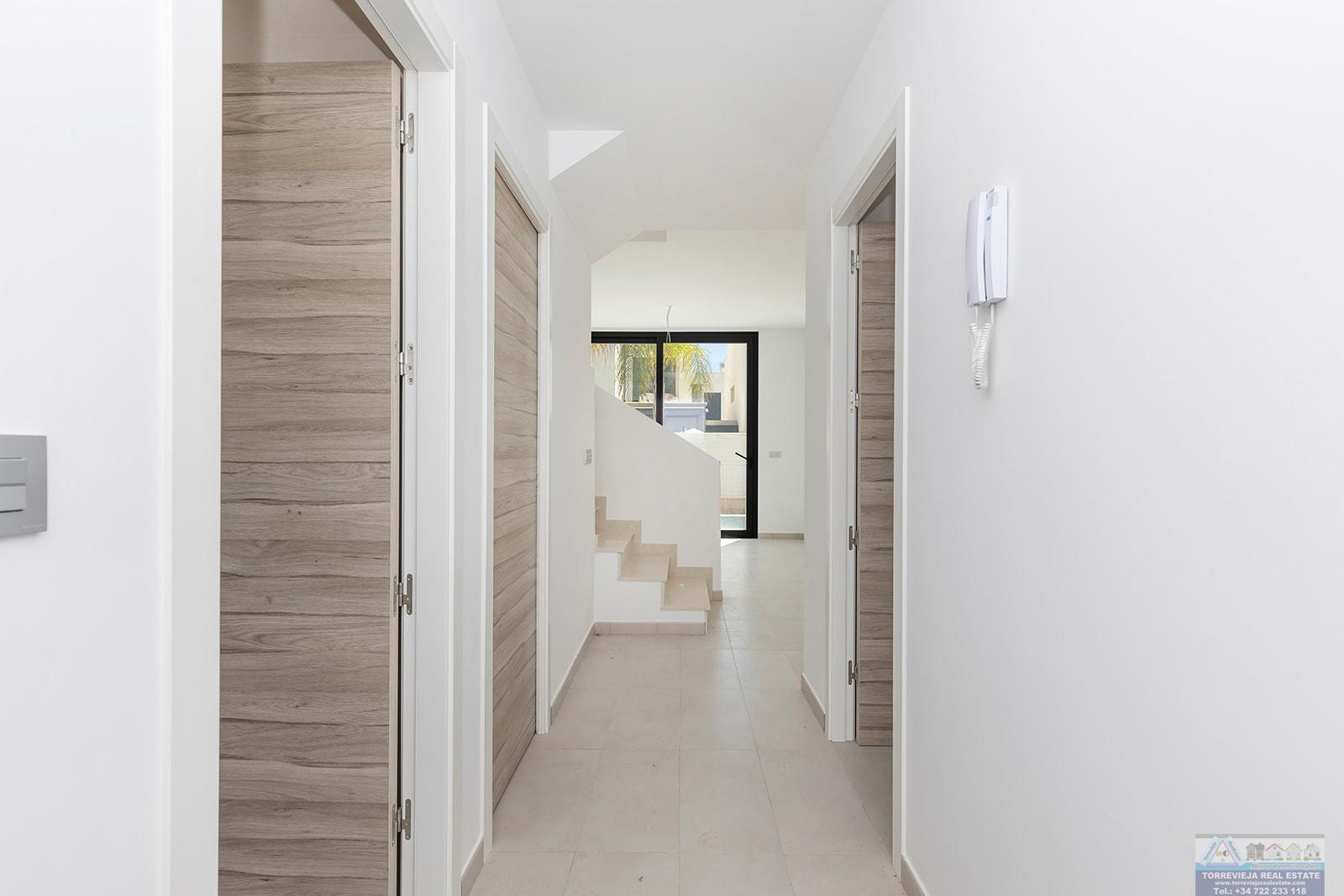 For sale of villa in Orihuela
