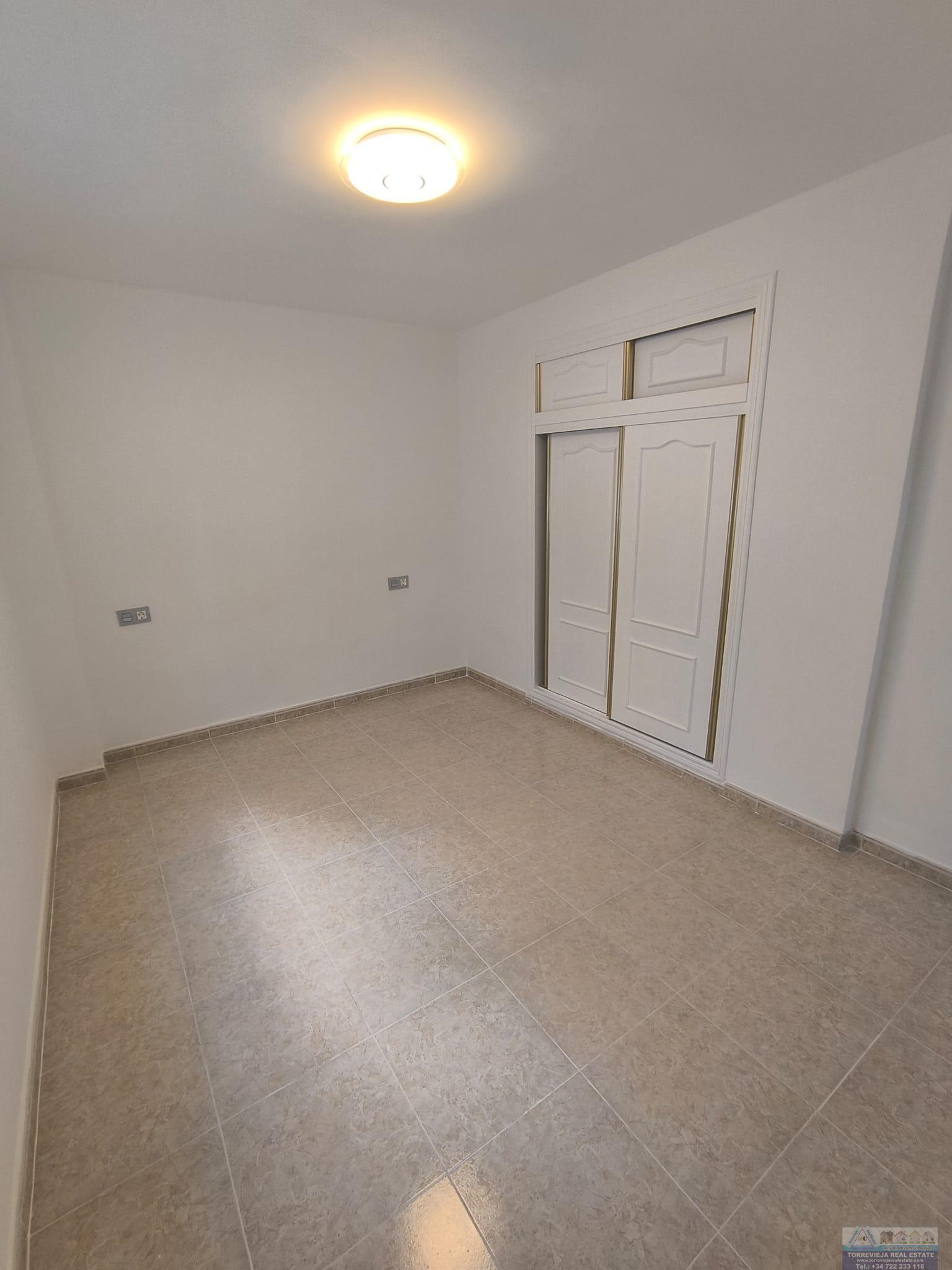 For sale of apartment in Torrevieja