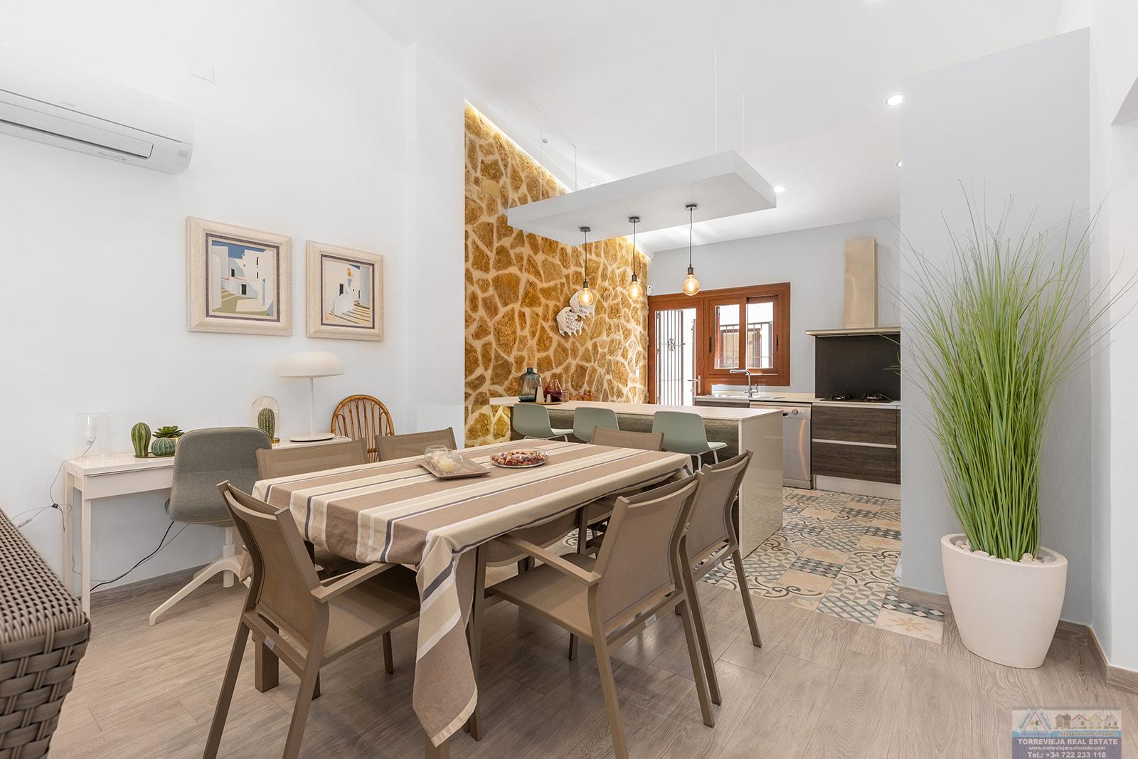 Venta de villa en Orihuela