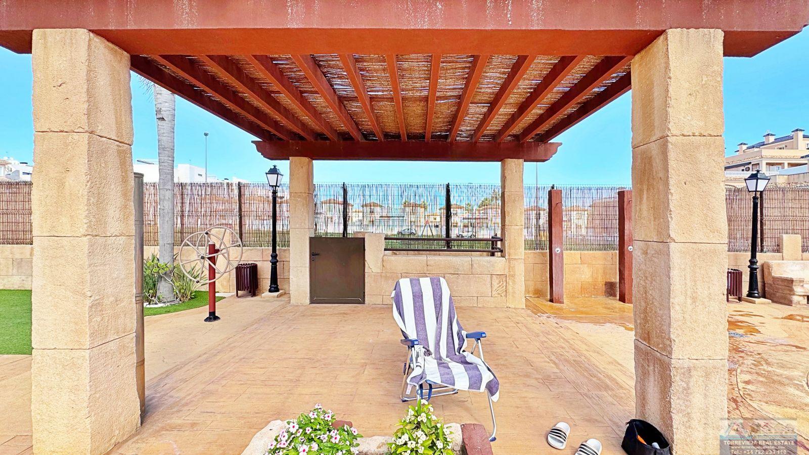 Venta de villa en Orihuela costa