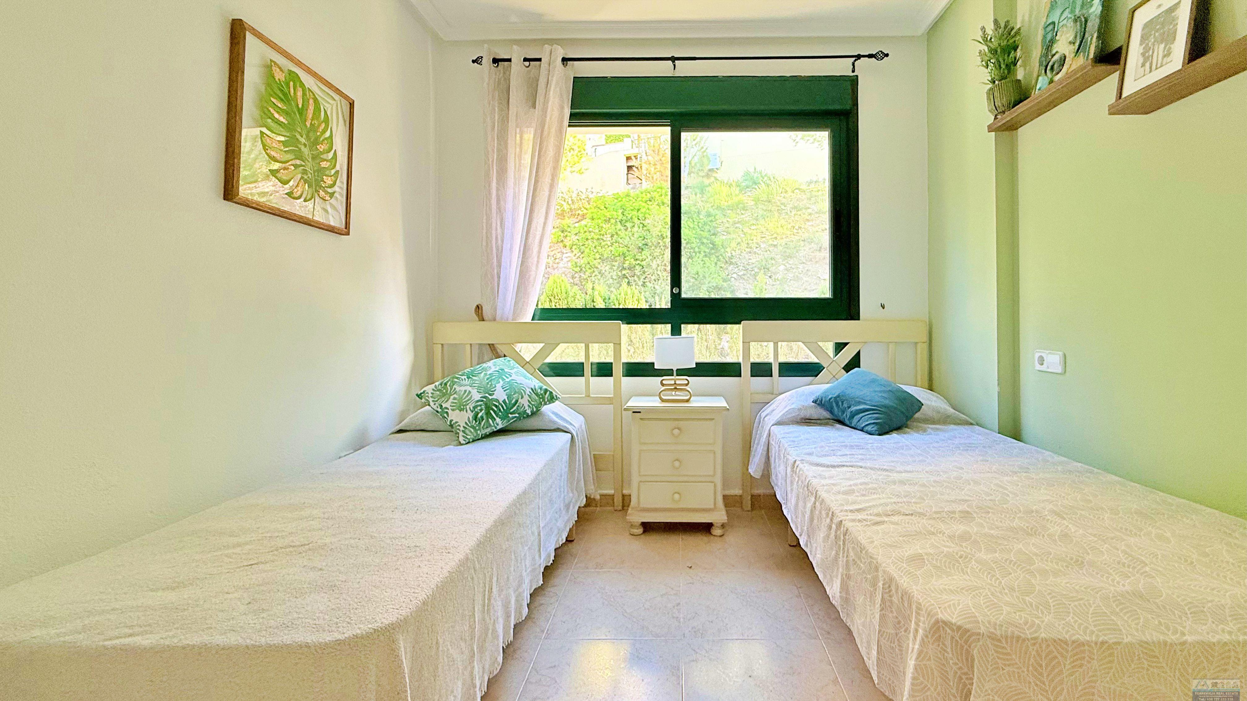 Venta de villa en Orihuela