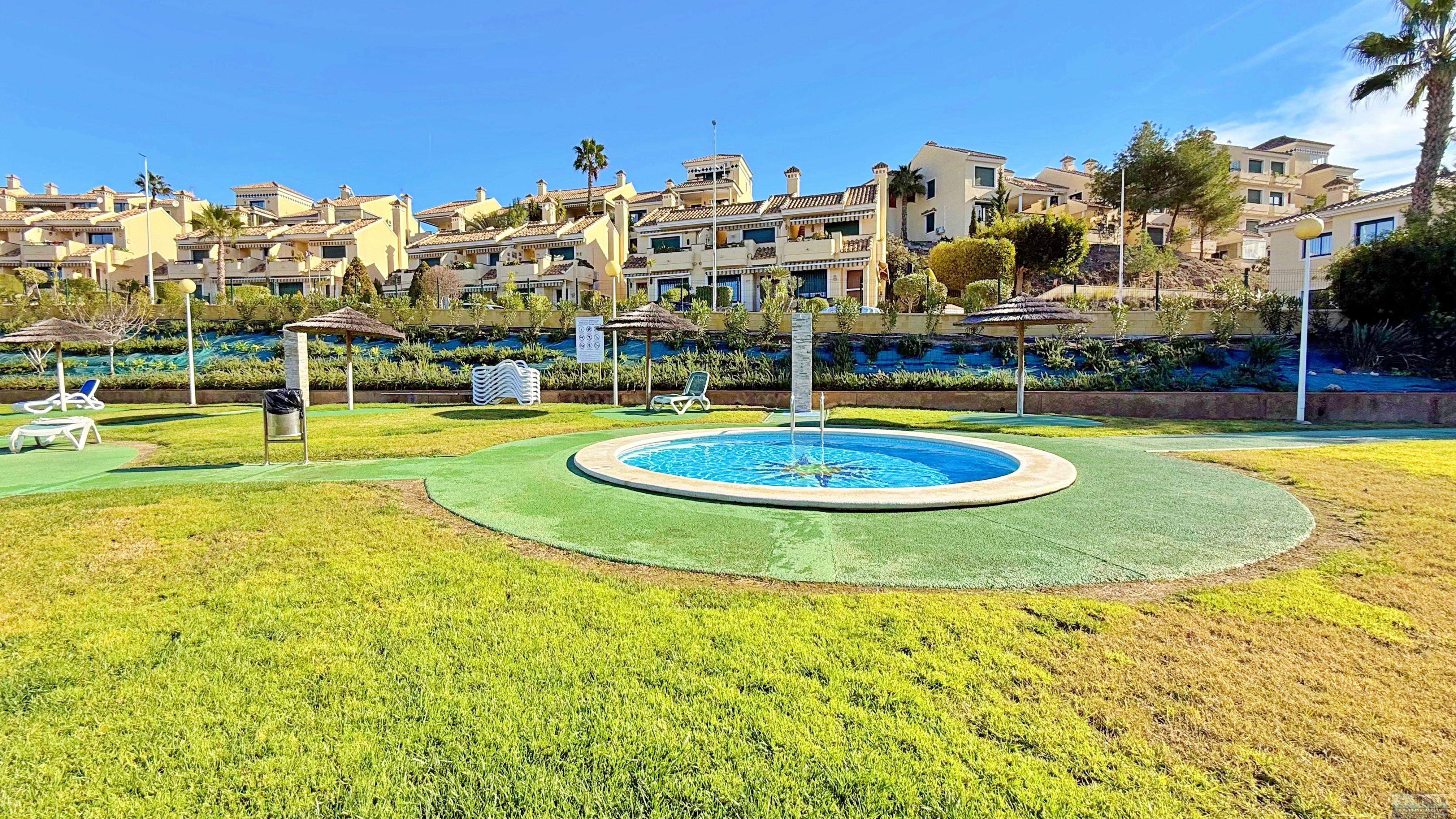 Venta de villa en Orihuela