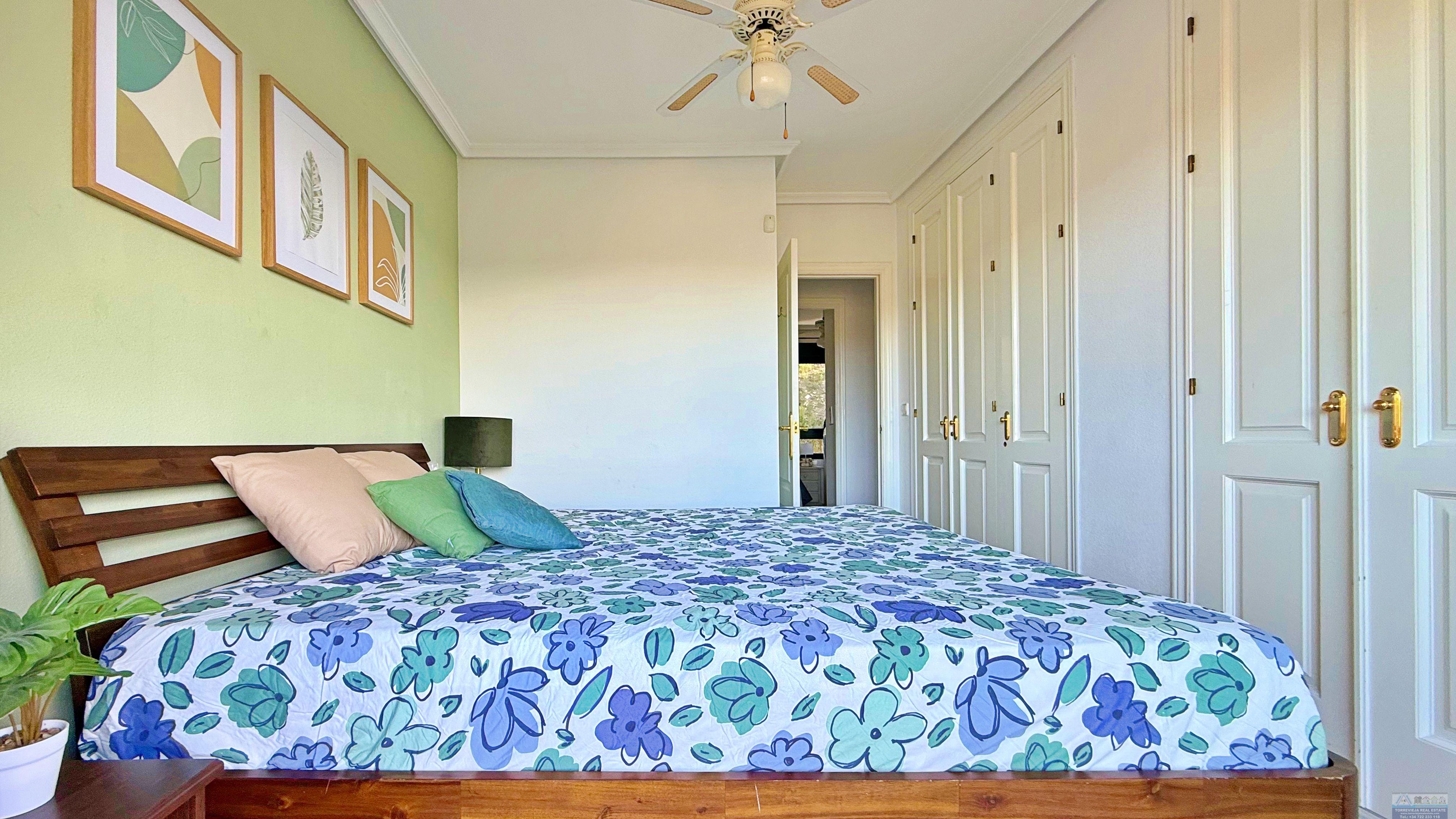 Venta de villa en Orihuela