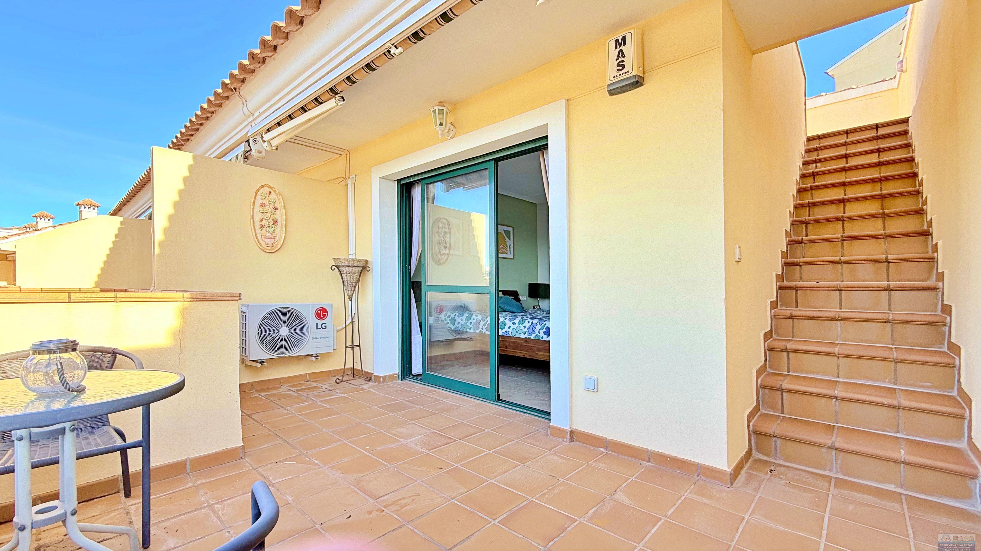 Venta de villa en Orihuela