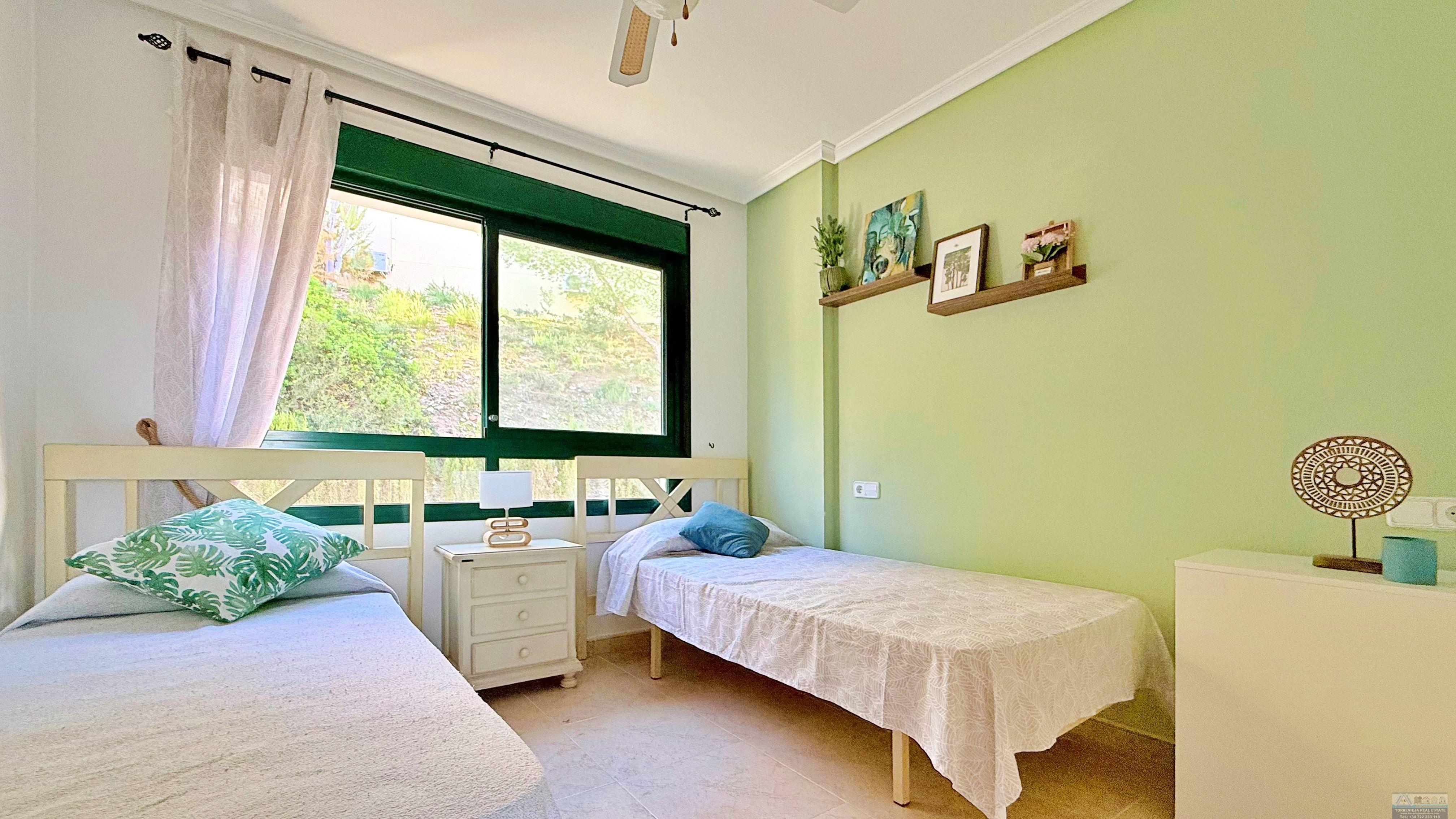 Venta de villa en Orihuela