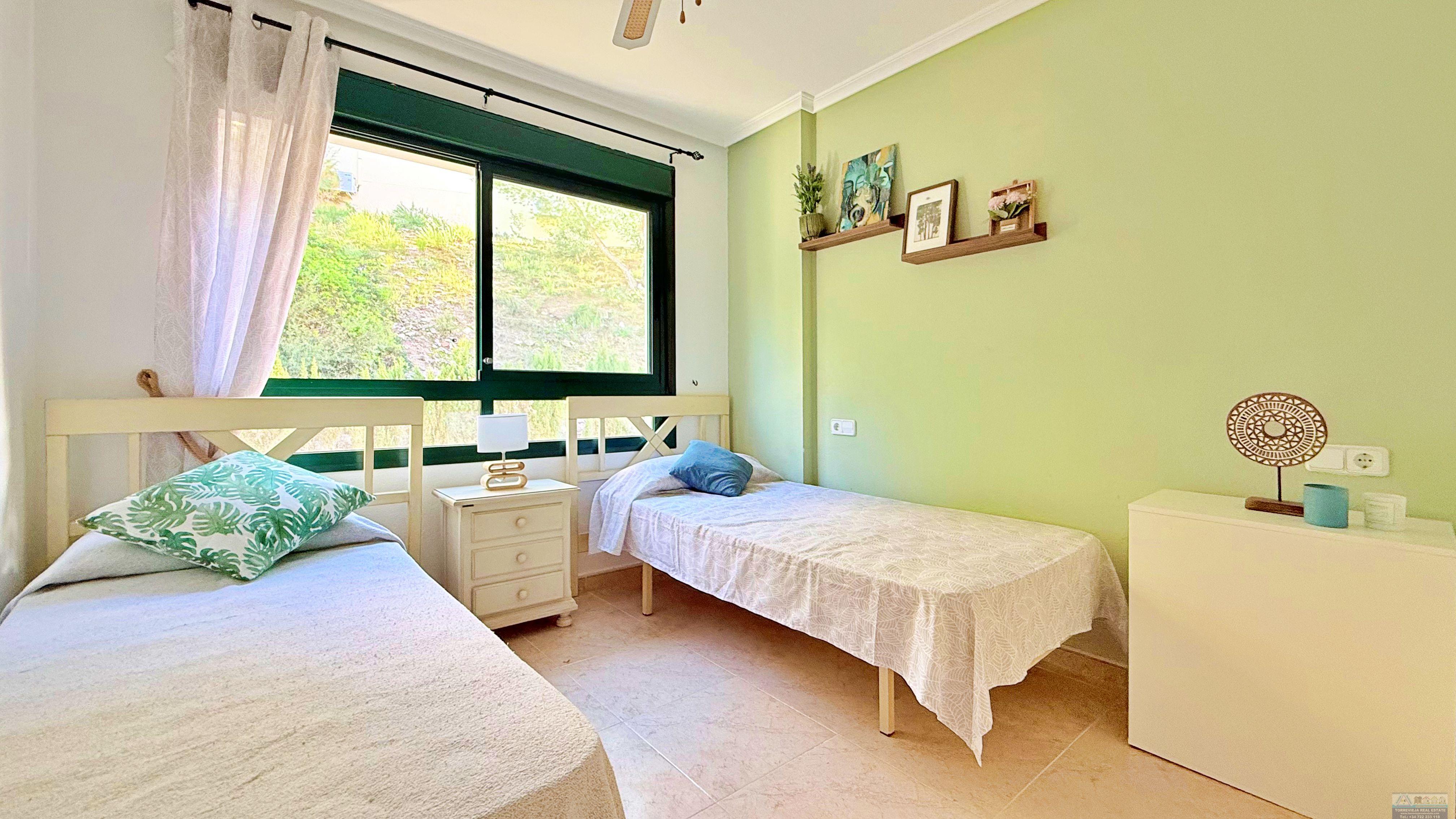 Venta de villa en Orihuela