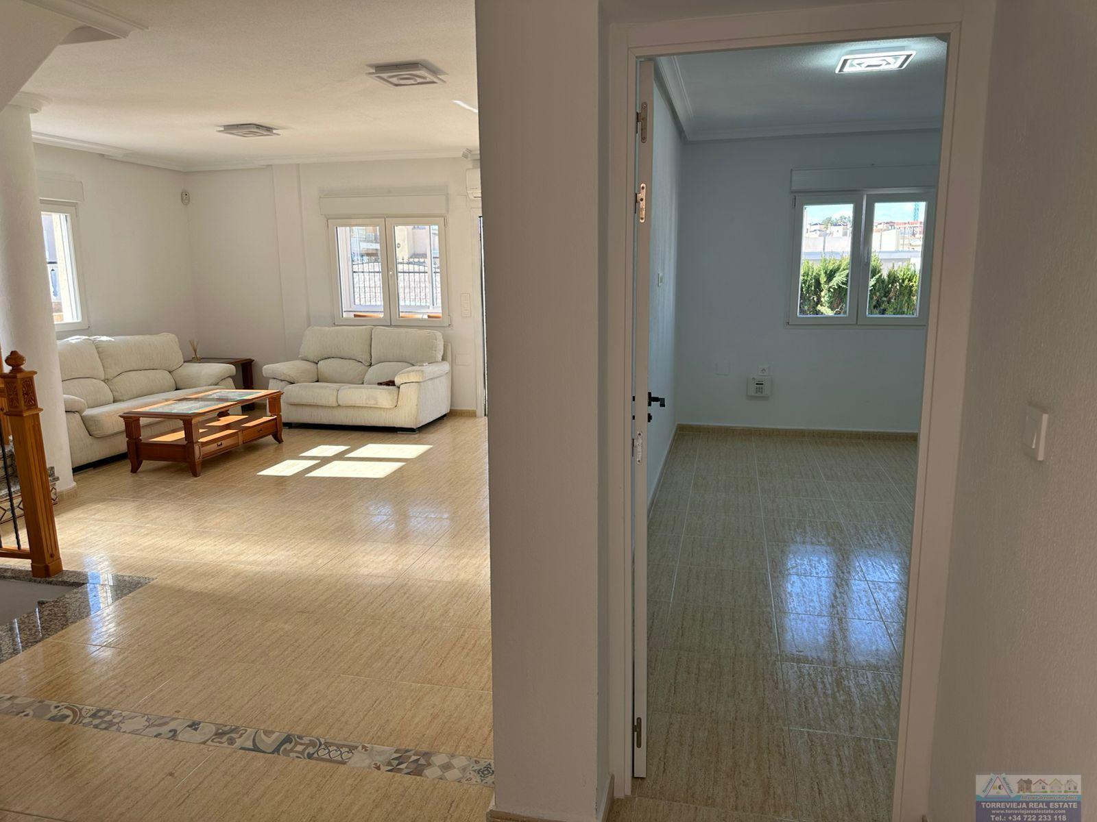 Venta de chalet en Torrevieja