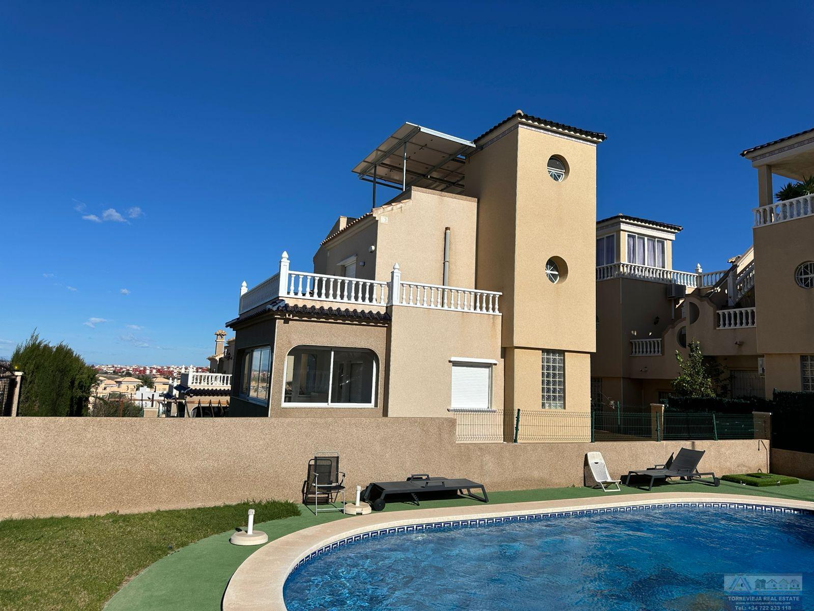 Venta de chalet en Torrevieja