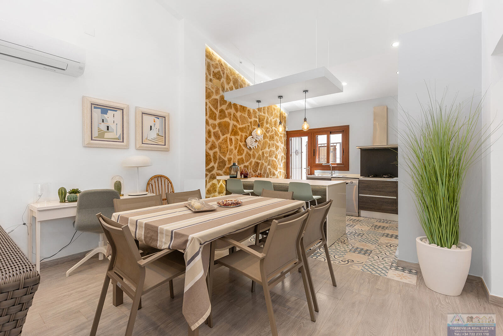 Venta de villa en Orihuela costa