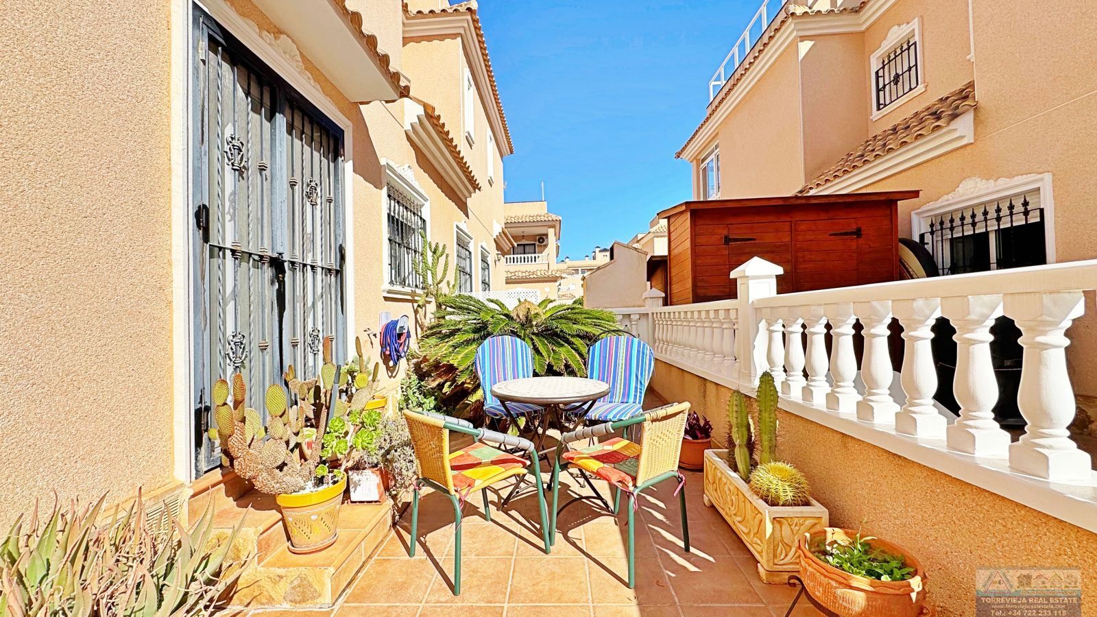 Venta de villa en Orihuela costa