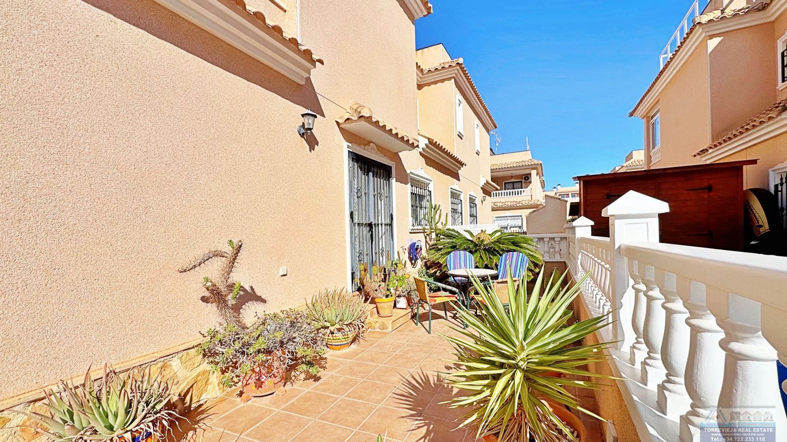 Venta de villa en Orihuela costa