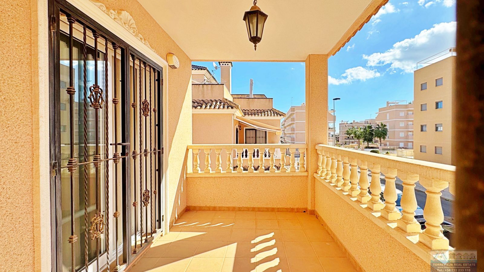 Venta de villa en Orihuela costa